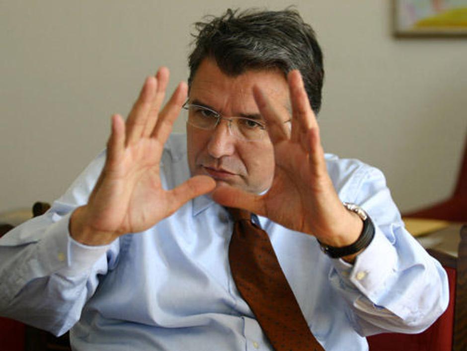 Tomislav Klokočovnik bo s potrditvijo proračuna končno lahko poravnal račune z S | Avtor: Žurnal24 main