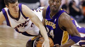 Dragić je v dresu Sonc blestel tudi proti LA Lakersom in Kobeju Bryantu. (Foto: 