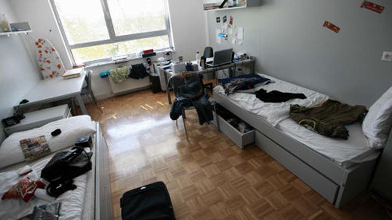 Po izkušnjah svetovalnice ŠOUL bruci sprva iščejo enoposteljne sobe, a nato od t