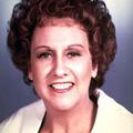  Jean Stapleton
