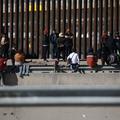ilegalni migranti na meji med Mehiko in ZDA
