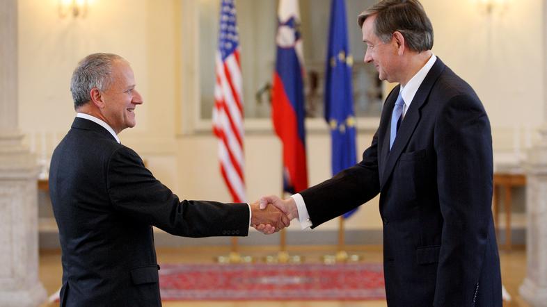 Na izjavo ameriškega veleposlanika se je odzval tudi predsednik države, vendar v