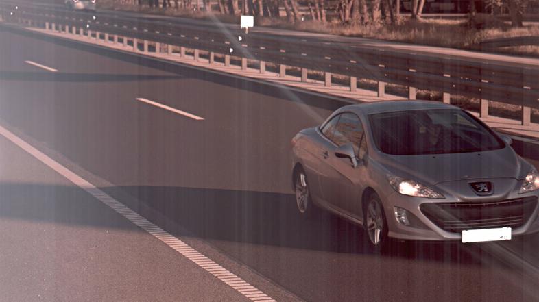 prehitra vožnja peugeot