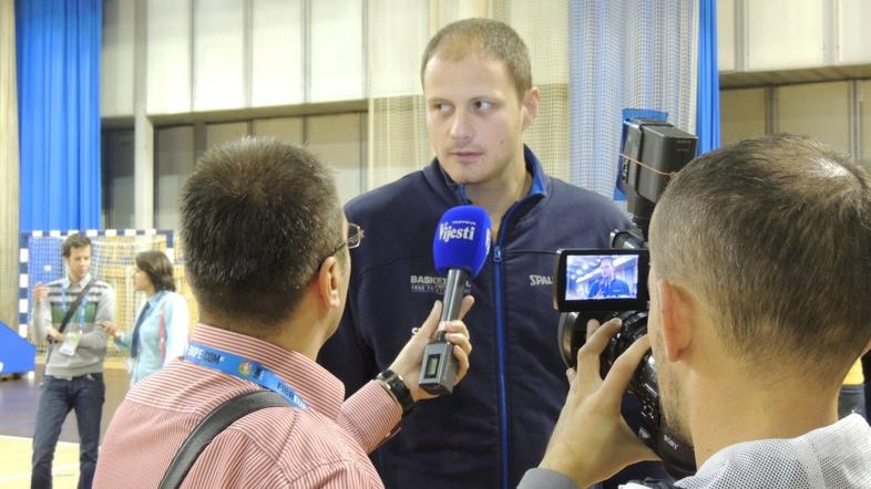 Nesterović novinar Slovenija reprezentanca EuroBasket trening pred Finsko Tivoli