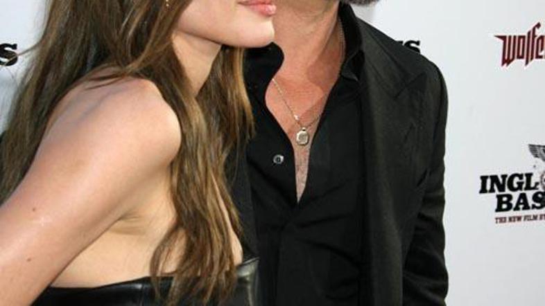 Angelina je menda preveč razsipna. (Foto: Flynet/JLP)