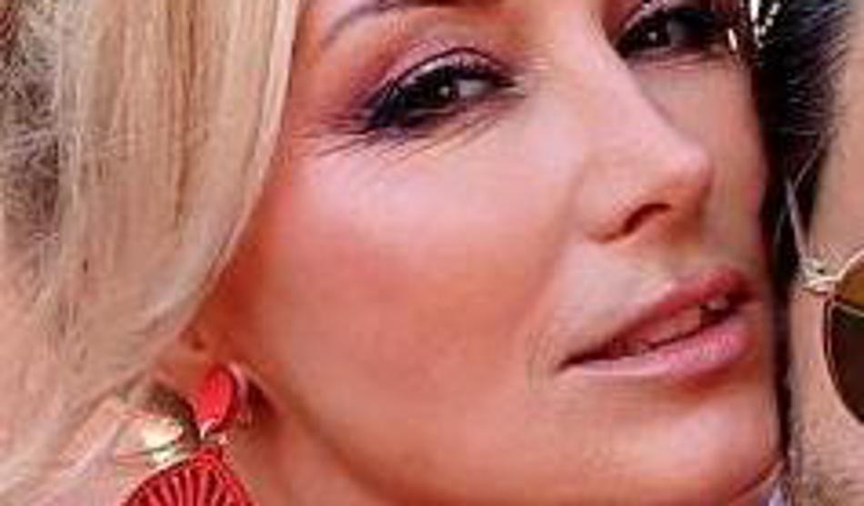 Foto: Saša Lendero pokazala, kako ga obožuje