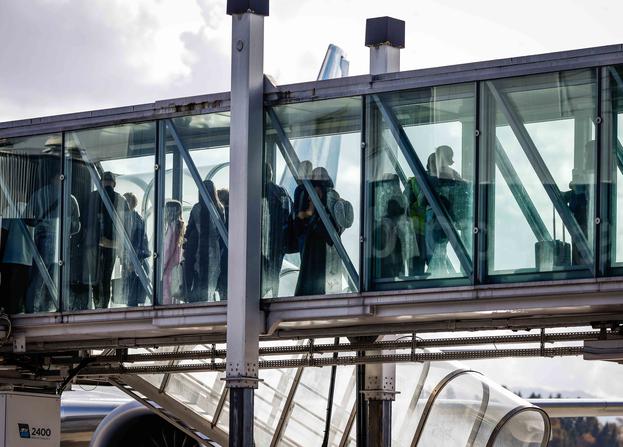 letališče brnik, potniki