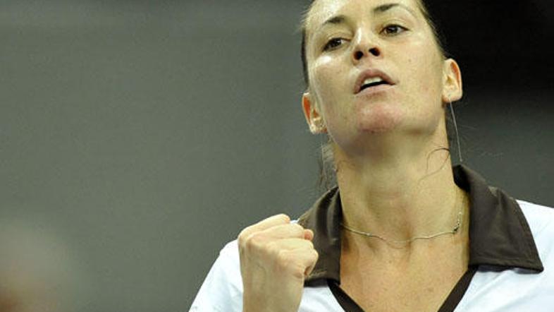 Flavia Pennetta se je uvrstila v finale turnirja v Zürichu.