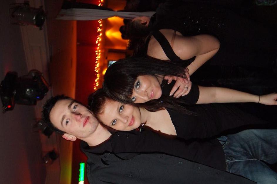 Movida clubbing v Askariju