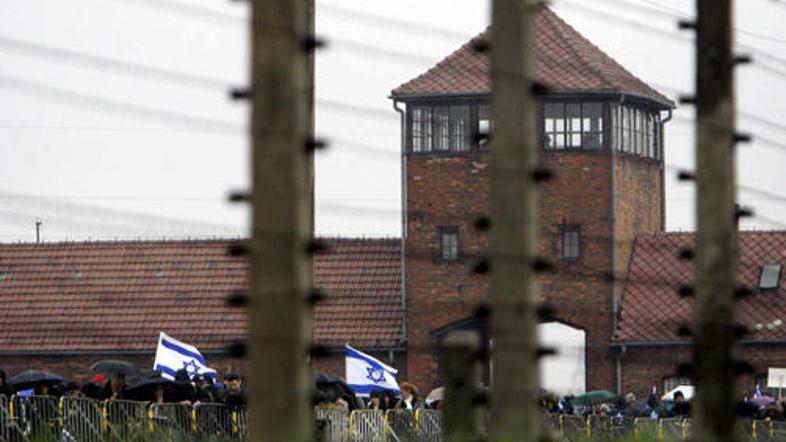 Osrednja spominska slovesnost petega mednarodnega dne spomina na žrtve holokavst