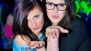 Tuš razvnel žurerje