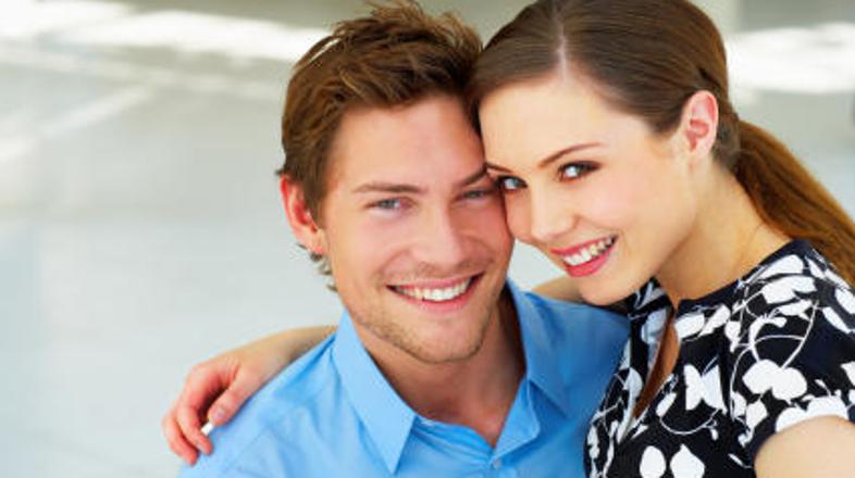 Se jima obeta dolgoletno razmerje?