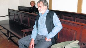 Branko Kandrič, ki se je sprva zaporu izognil, bo svojo nedolžnost na sodišču do