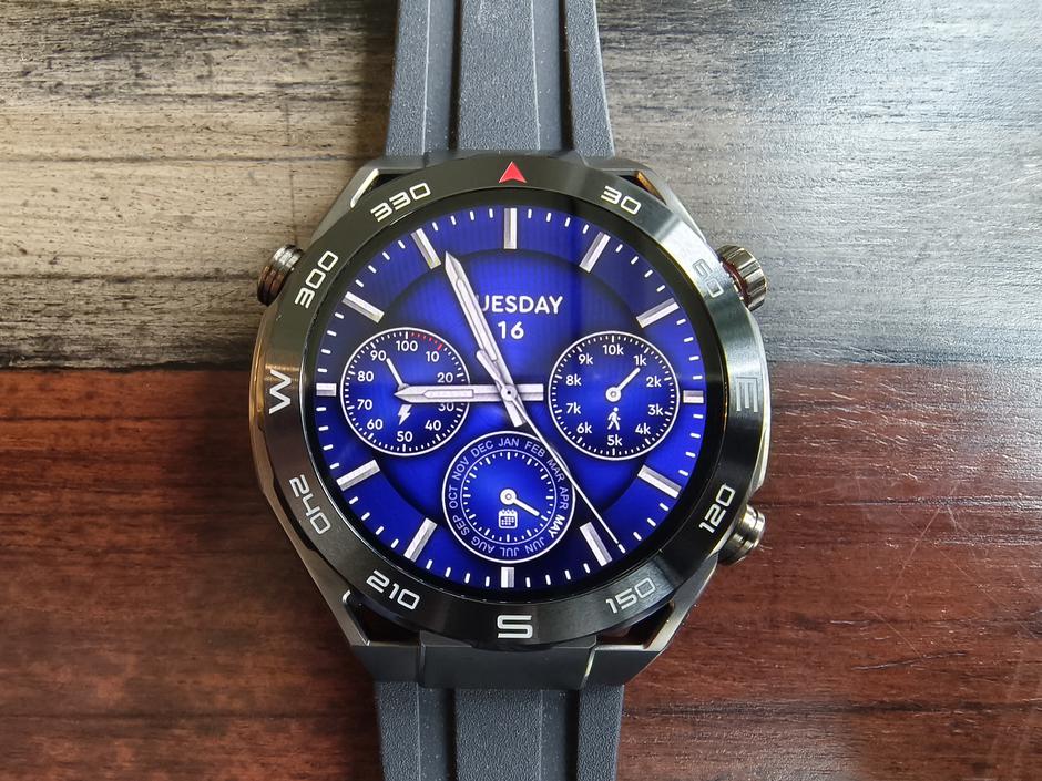 Ura Huawei Ultimate | Avtor: D. J.