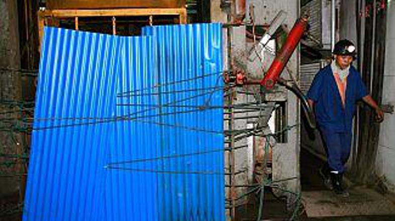 V kitajskih rudnikih je lani umrlo najmanj 3200 ljudi.