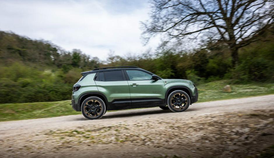 Prenovljeni jeep avanger | Avtor: Jeep