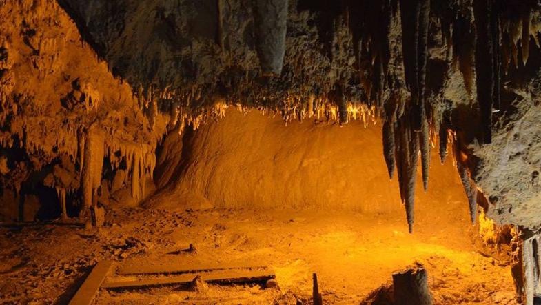 Jama pod Babjim zobom