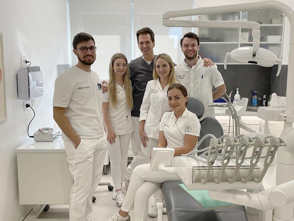 Zygoma, ekipa, dentalna poliklinika Gikić | Avtor: Dentalna poliklinika Dr. Gikić