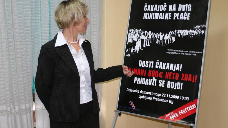 Majda Marolt, sekretarka območne organizacije ZSSS Dolenjske in Bele krajine, pr