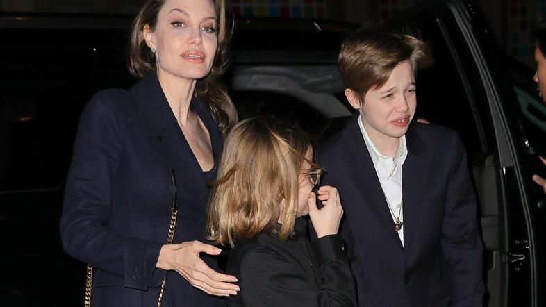 angelina jolie, shiloh
