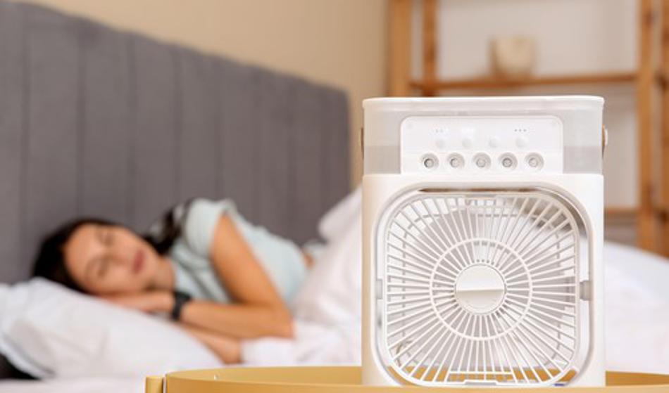 Zdravniki razkrivajo, kako spanje ob ventilatorju vpliva na telo