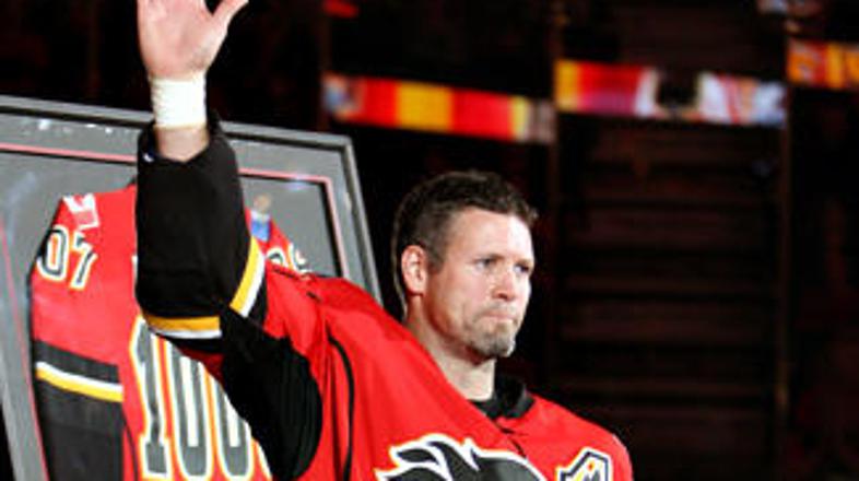 Owen Nolan je odigral svojo tisočo tekmo v ligi NHL.