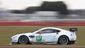 Aston Martin racing Akrapovič