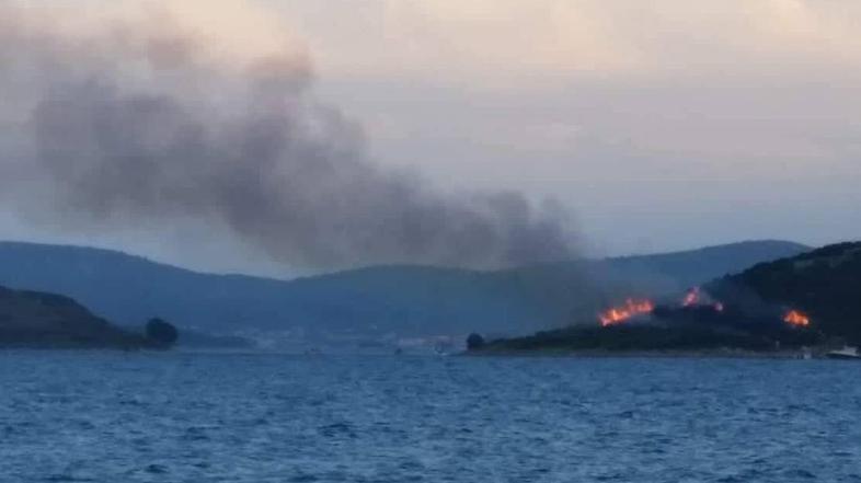 Galešnjak v plamenih