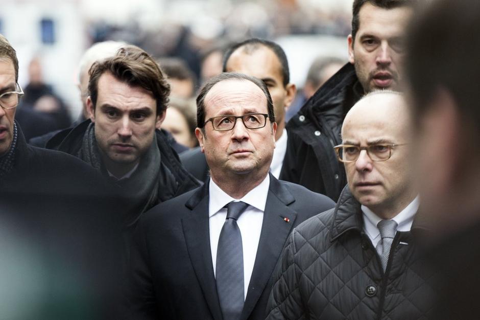 Francois Hollande, streljanje, Pariz, časnik | Avtor: EPA