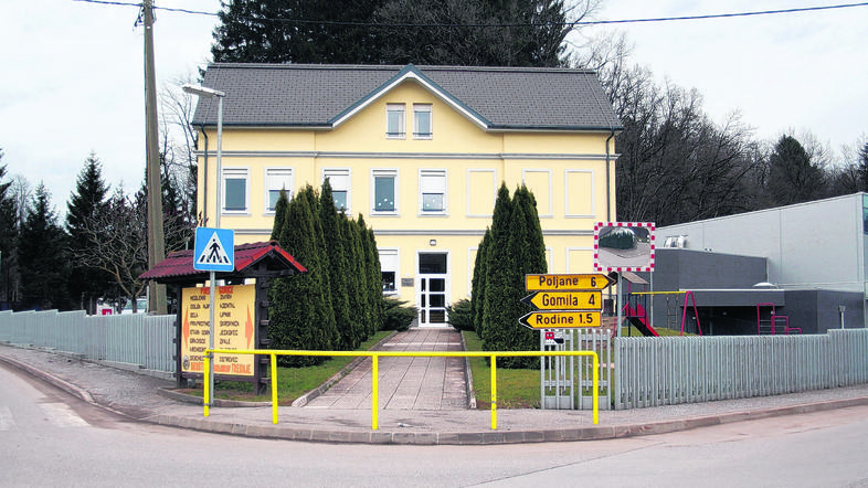 Na kanalizacijo v Dolenji Nemški vasi je za zdaj priklopljena le podružnična šol