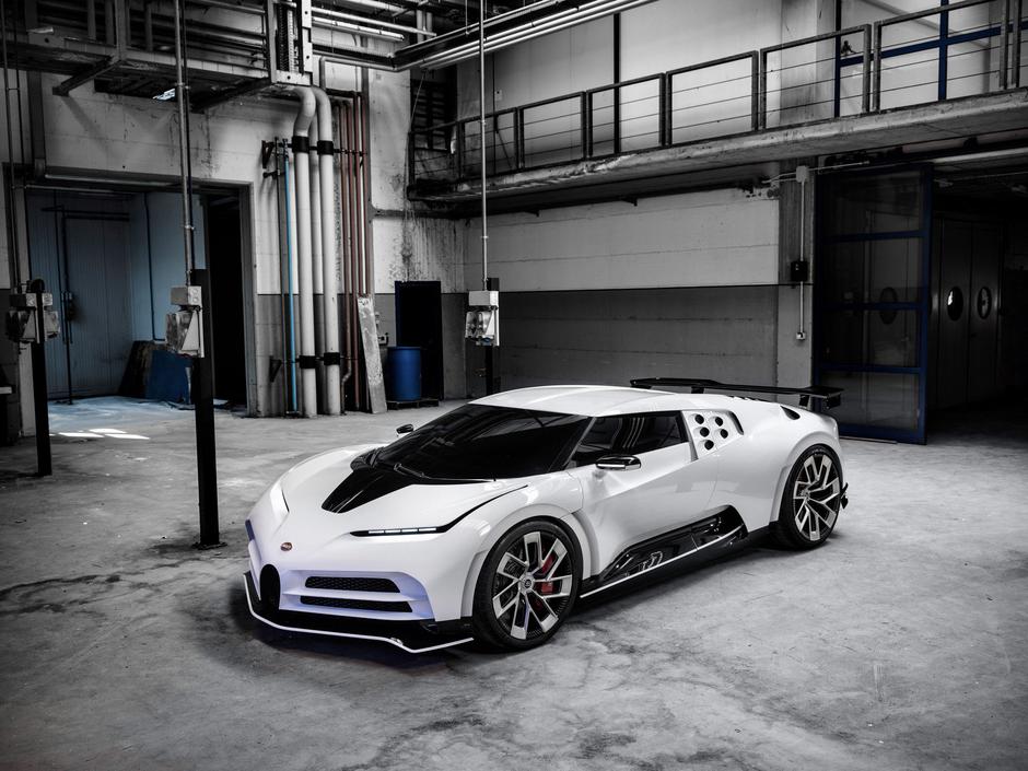 Bugatti centodieci | Avtor: Bugatti