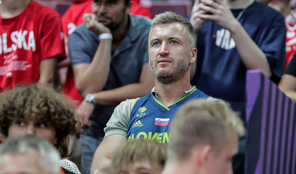 Foto: Nenavadna nesreča Denisa Avdića, v službo prišel z opornico