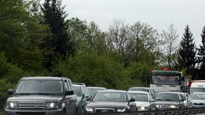 Zastoji so nastajali na cestah proti Primorski.