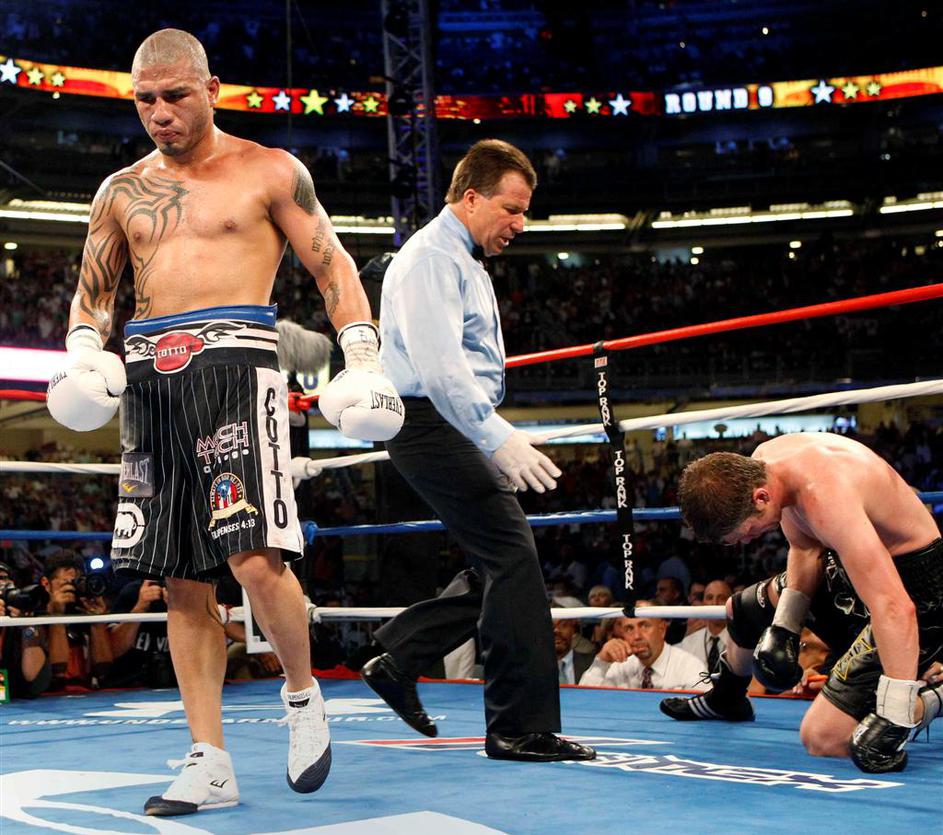 Miguel Cotto (Portoriko) in Yuri Foreman (Izrael)