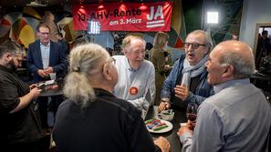 Referendum o 13. pokojnini, Švica