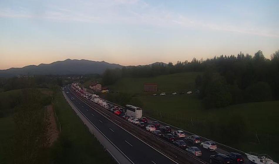 Novo o prometni nesreči na primorski AC, to pravi policija