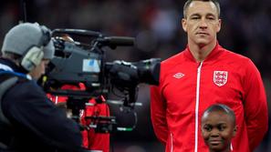 Terryja čaka dirka s časom, da bi še ujel letalo v Južnoafriško republiko. (Foto