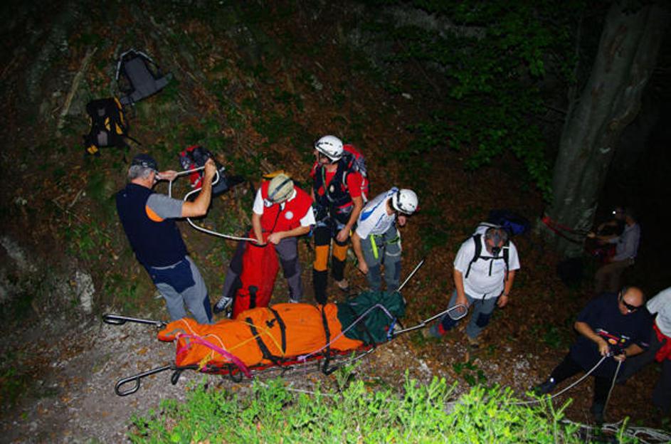 V torek nekaj po 23. uri so v bližini Cerkovnega vrha v Občini Idrija našli obča