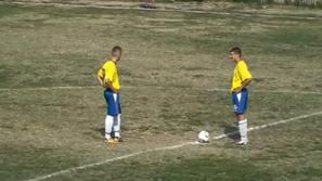 srbski mladinec polet gol s sredine