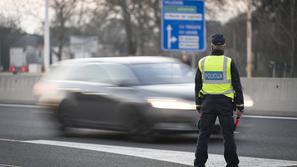 Avtocesta, nadzor, policist, promet