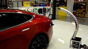 Teslina avtomatska polnilnica