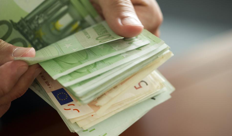 Sindikati zbrali potrebne podpise za referendum