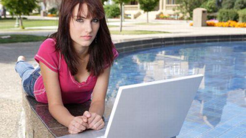 Ljubi, klik, ne ljubi, klik ...