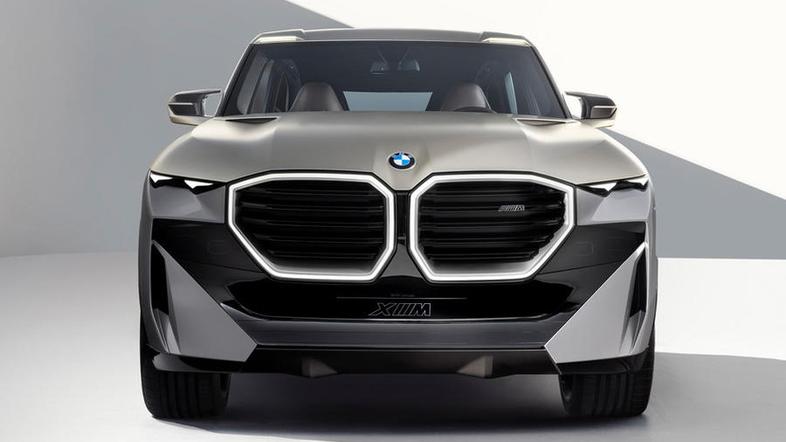 BMW XM koncept