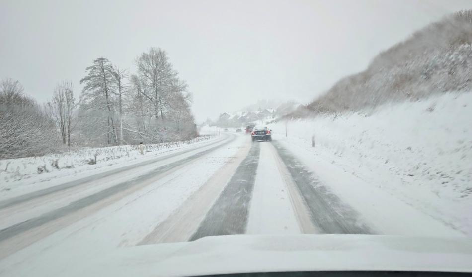 Kaos na cestah: "Pot bo trajala precelj dlje kot običajno"