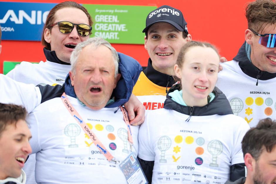 anže lanišek, jani grilc, domen prevc, nika prevc | Avtor: Saša Despot