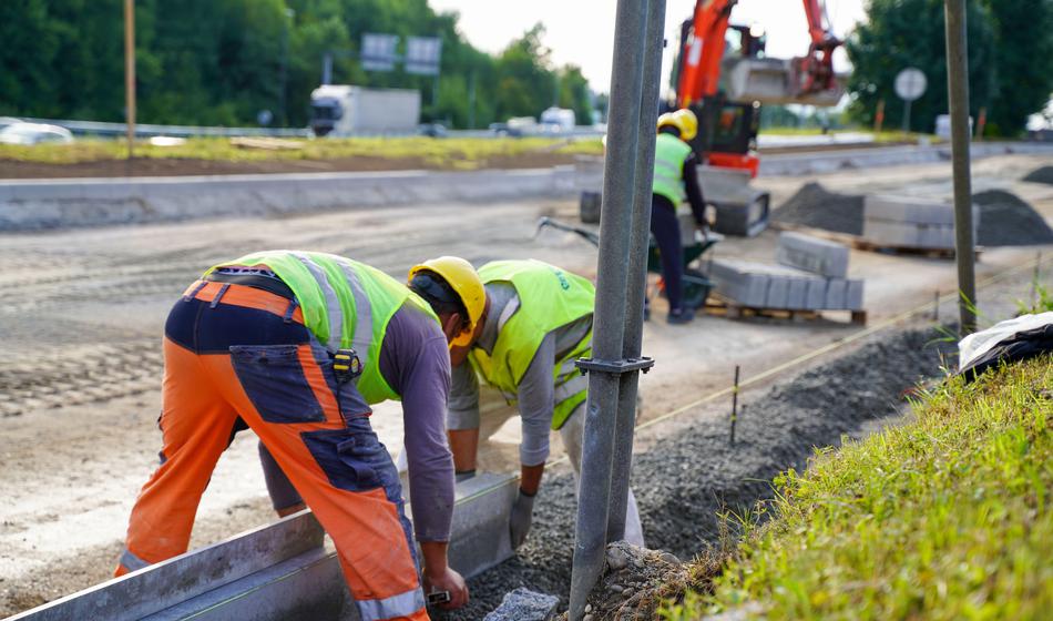 Na gradbišču trikrat več delavcev: Hitra cesta bo zgrajena do jeseni 2029