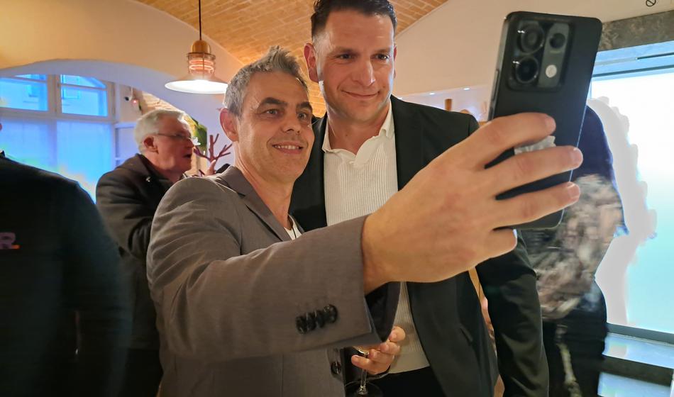 Pri Resnici že pojedina: Zna se zgoditi nekaj zgodovinskega!