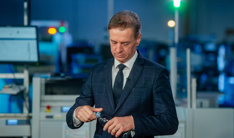 Zadnja javnomnenjska anketa: Tako kaže Golobu