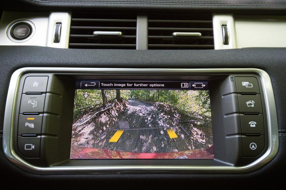 Evoque | Avtor: Anže Petkovšek